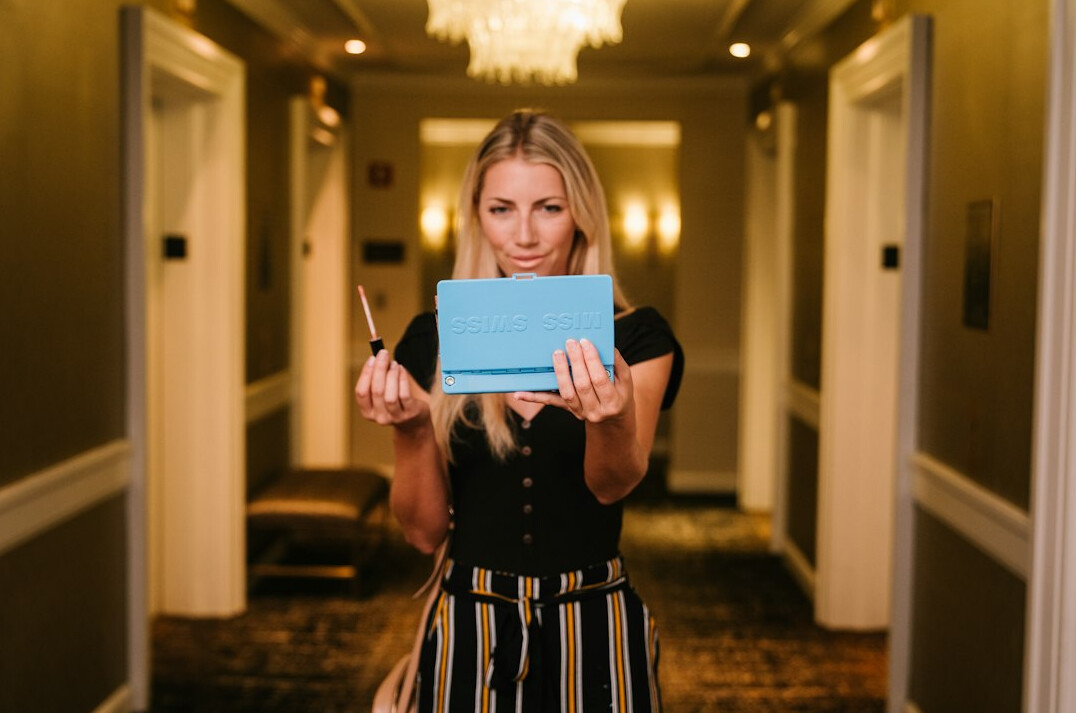 actress holding award