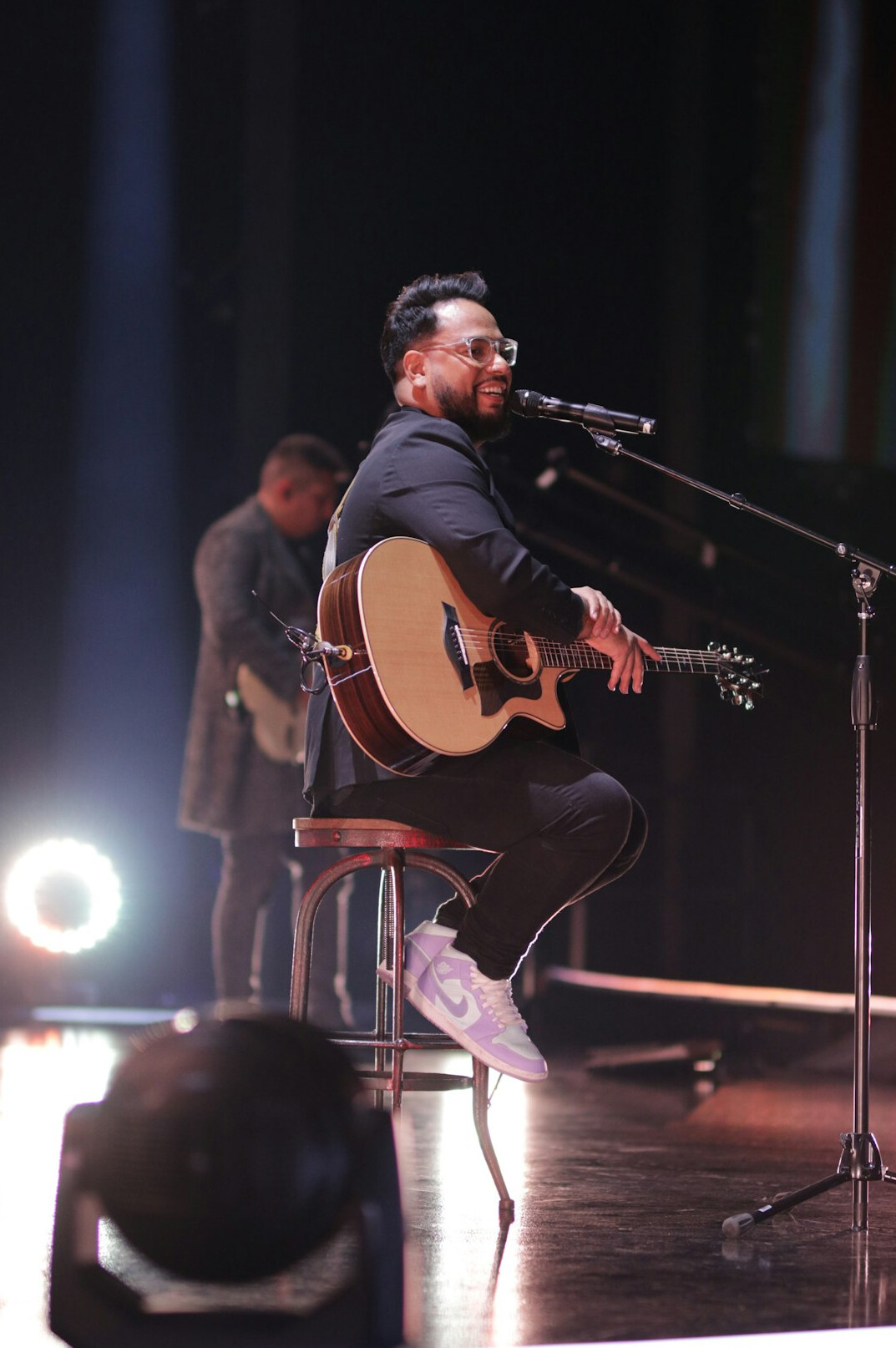 singer on international stage