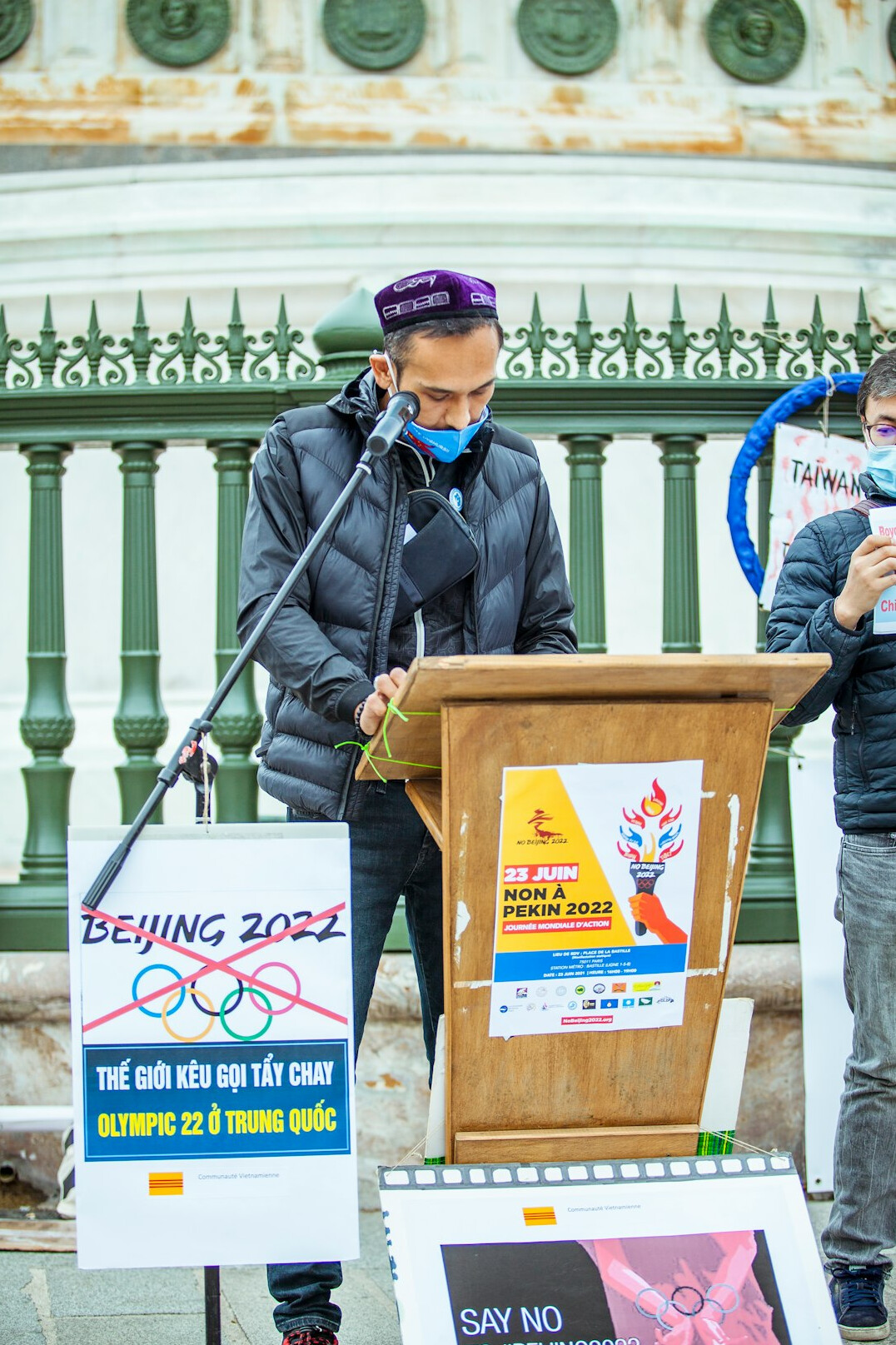 mayor giving speech